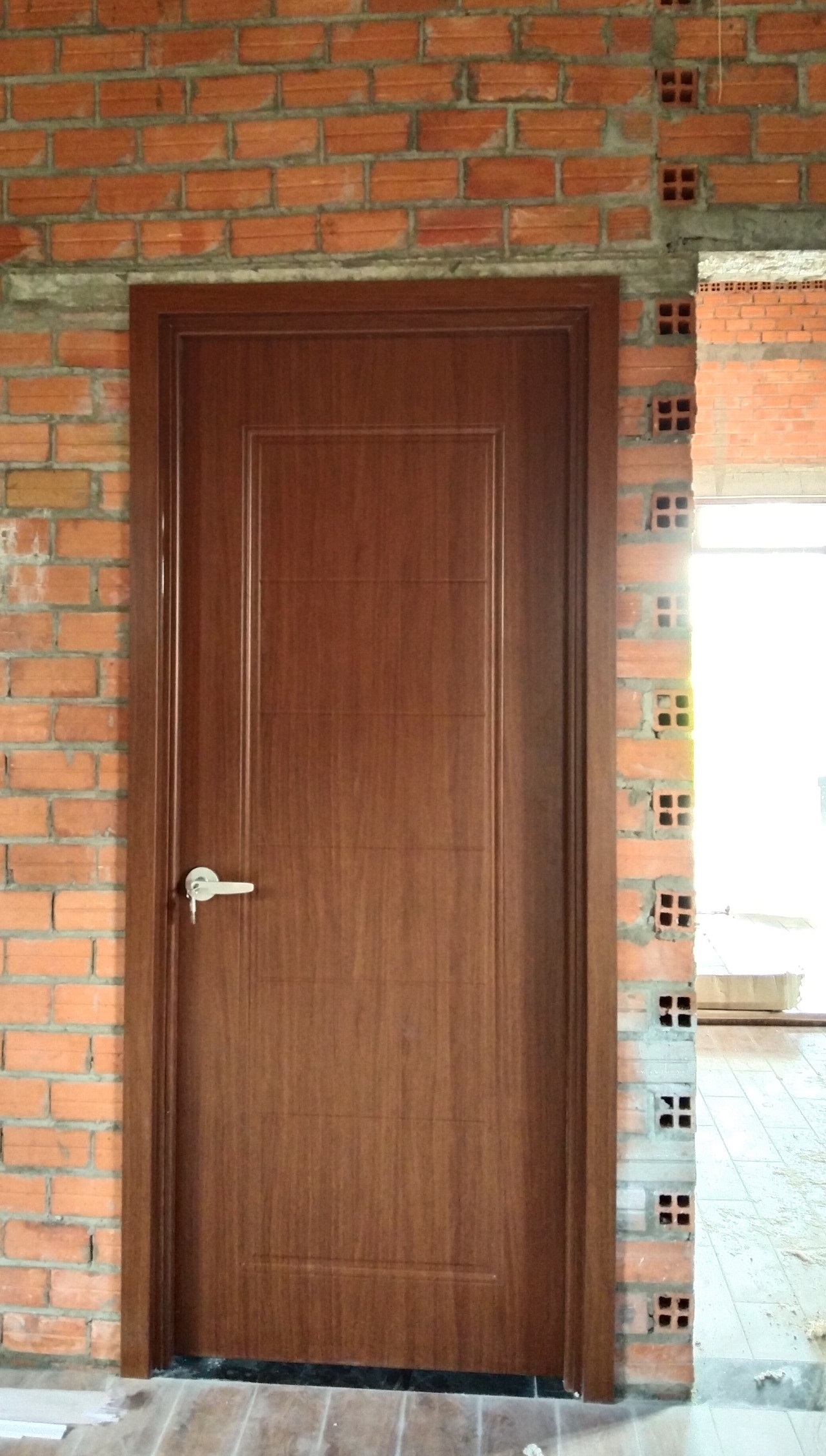 cửa nhựa abs kos
