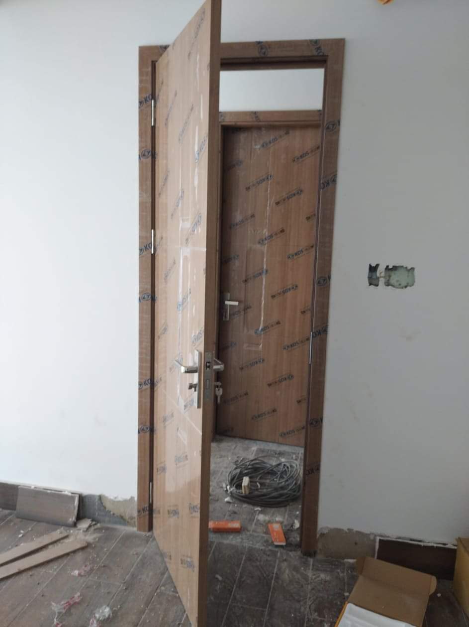 Cửa nhựa abs hàn quốc mẫu 116-MT104