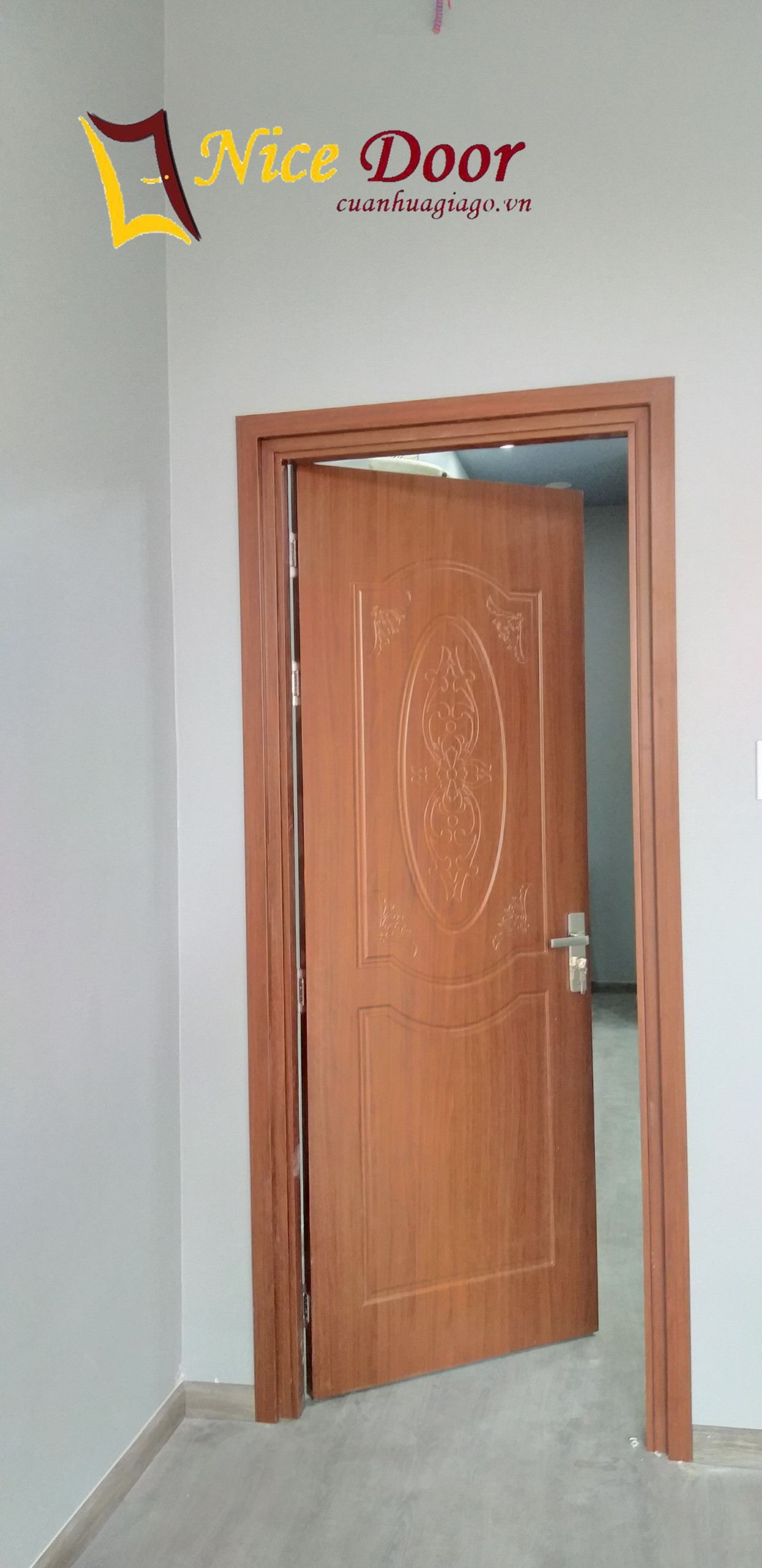 Cửa nhựa nhà vệ sinh mẫu SYB - 1343