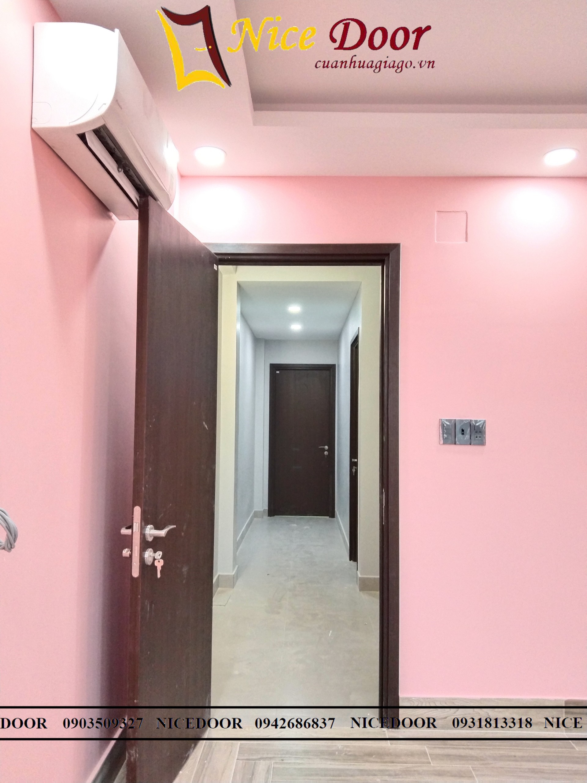 cua-nhua-composite-chinh-hang-gia-re