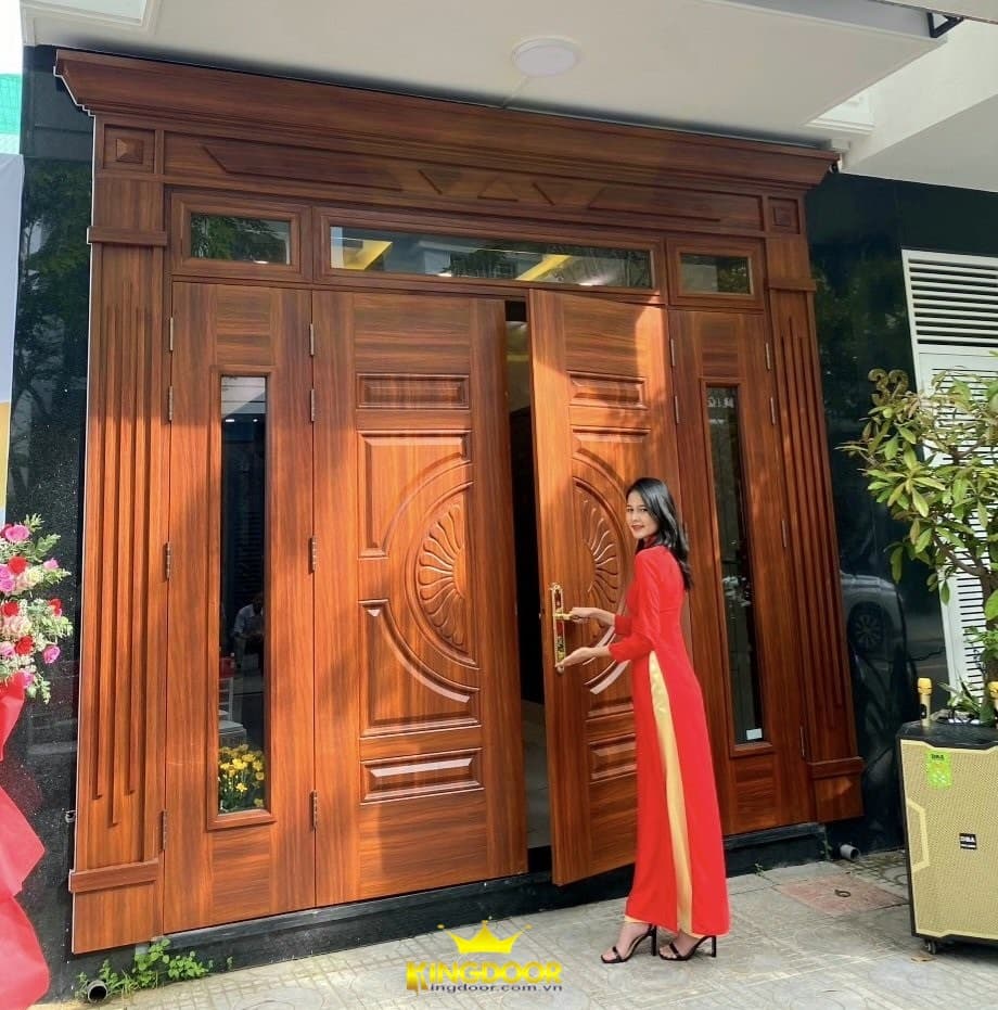 Mẫu cửa đẹp sang trọng